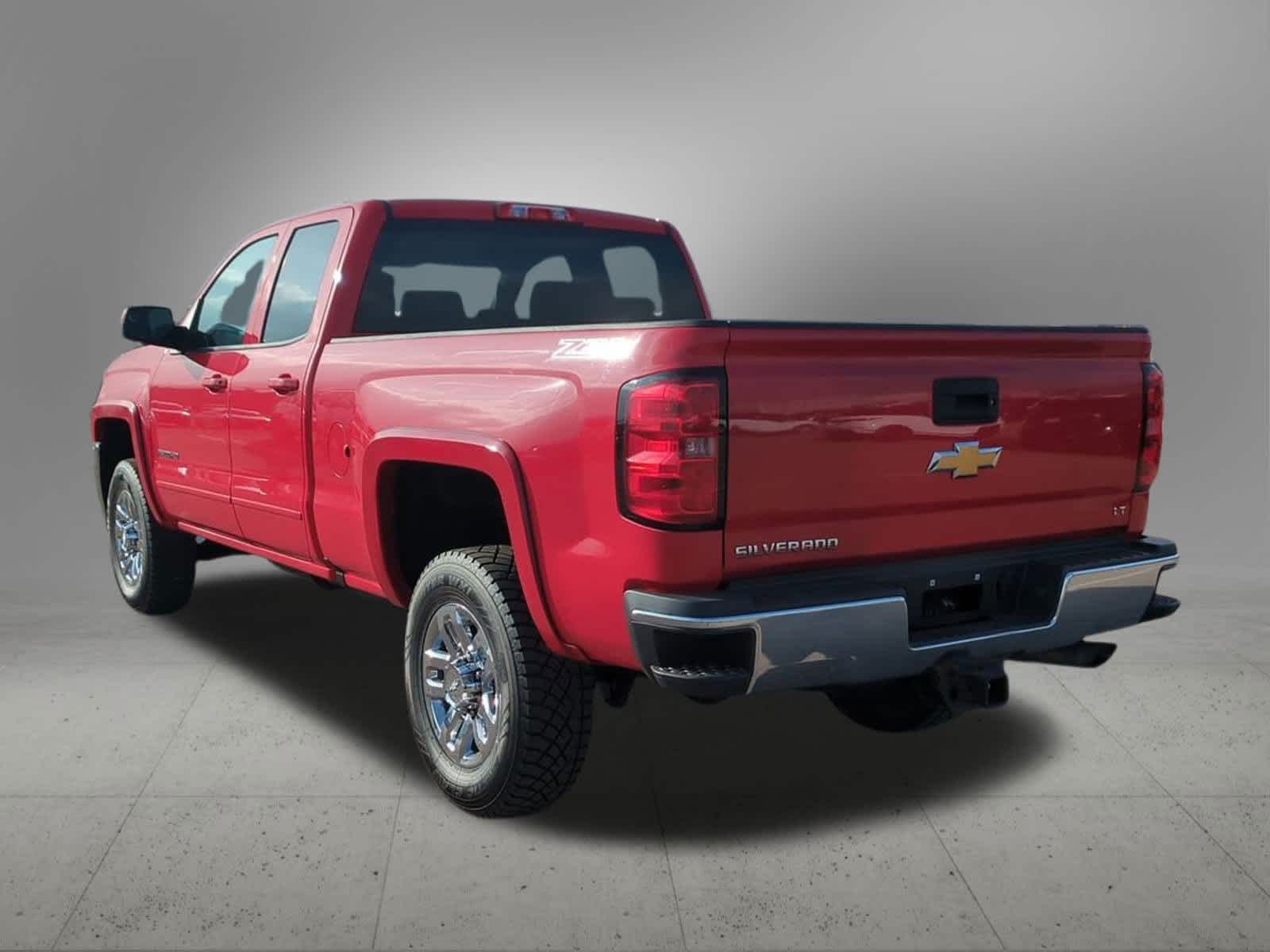Thumbnail: 2017 Chevrolet Silverado 2500 - 4