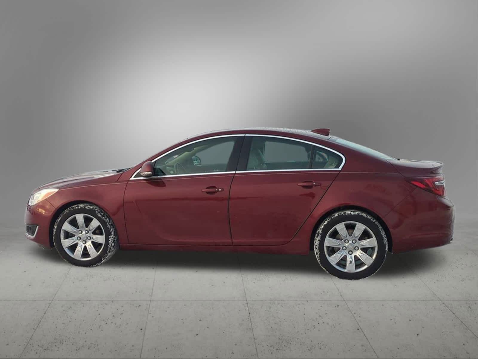 Thumbnail: 2017 Buick Regal - 3