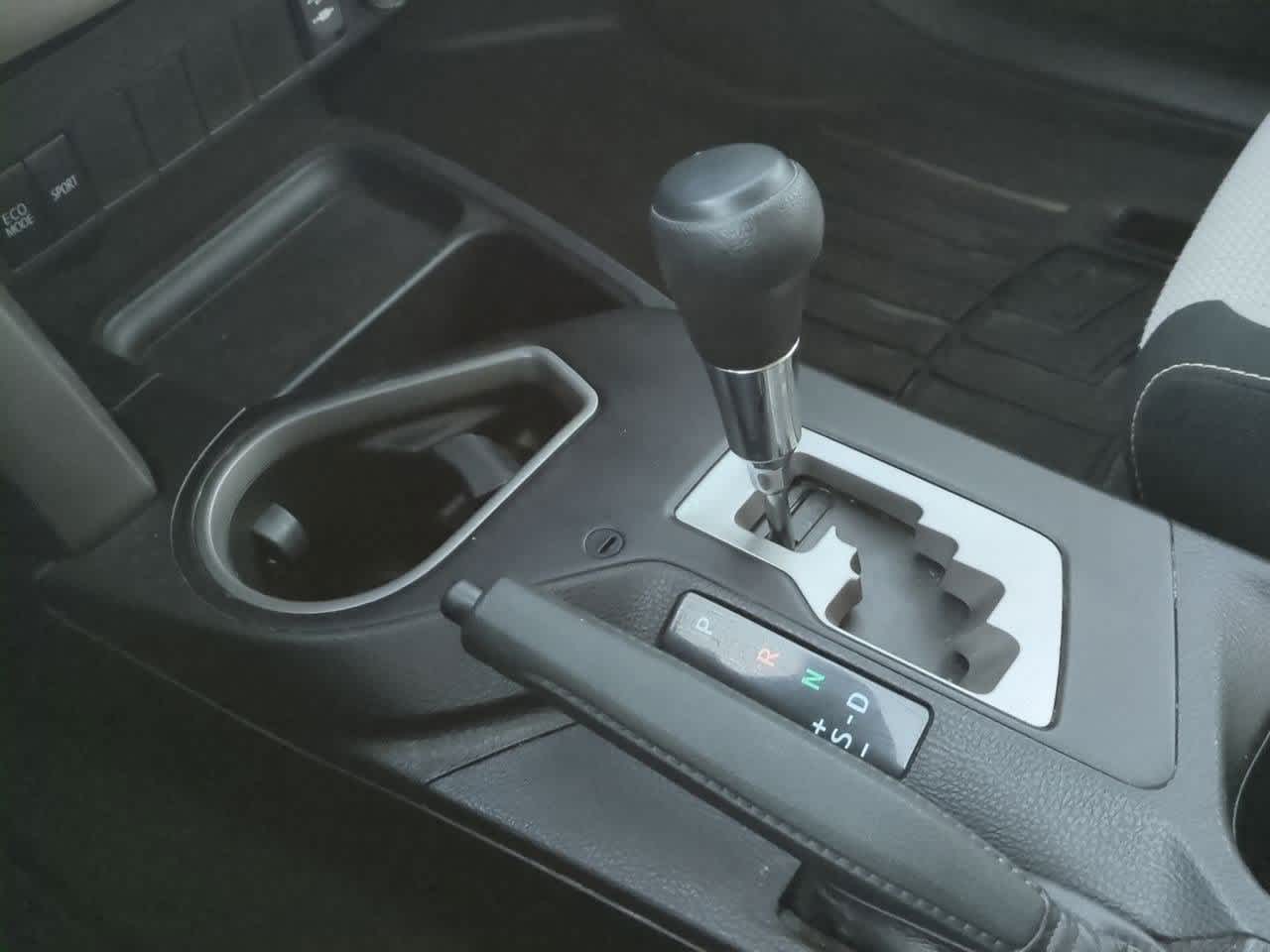 Thumbnail: 2016 Toyota RAV4 - 30