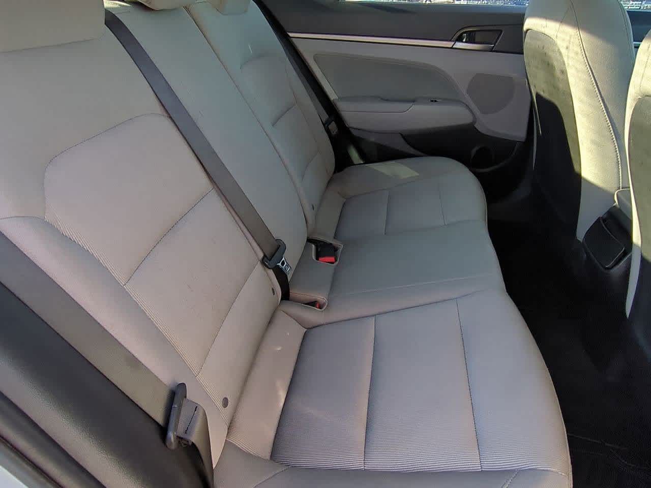 Thumbnail: 2018 Hyundai Elantra - 18