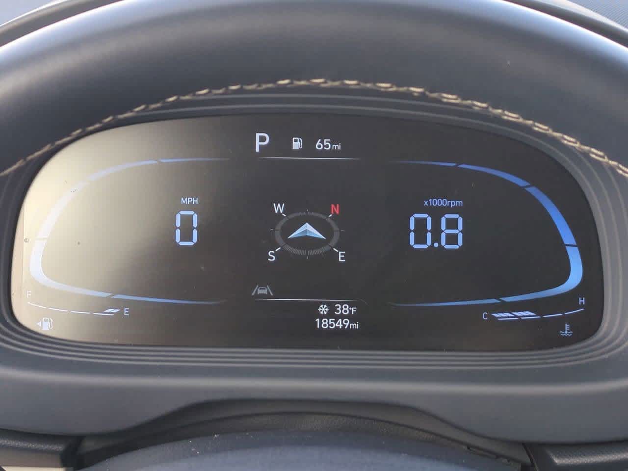 Thumbnail: 2023 Hyundai Venue - 31