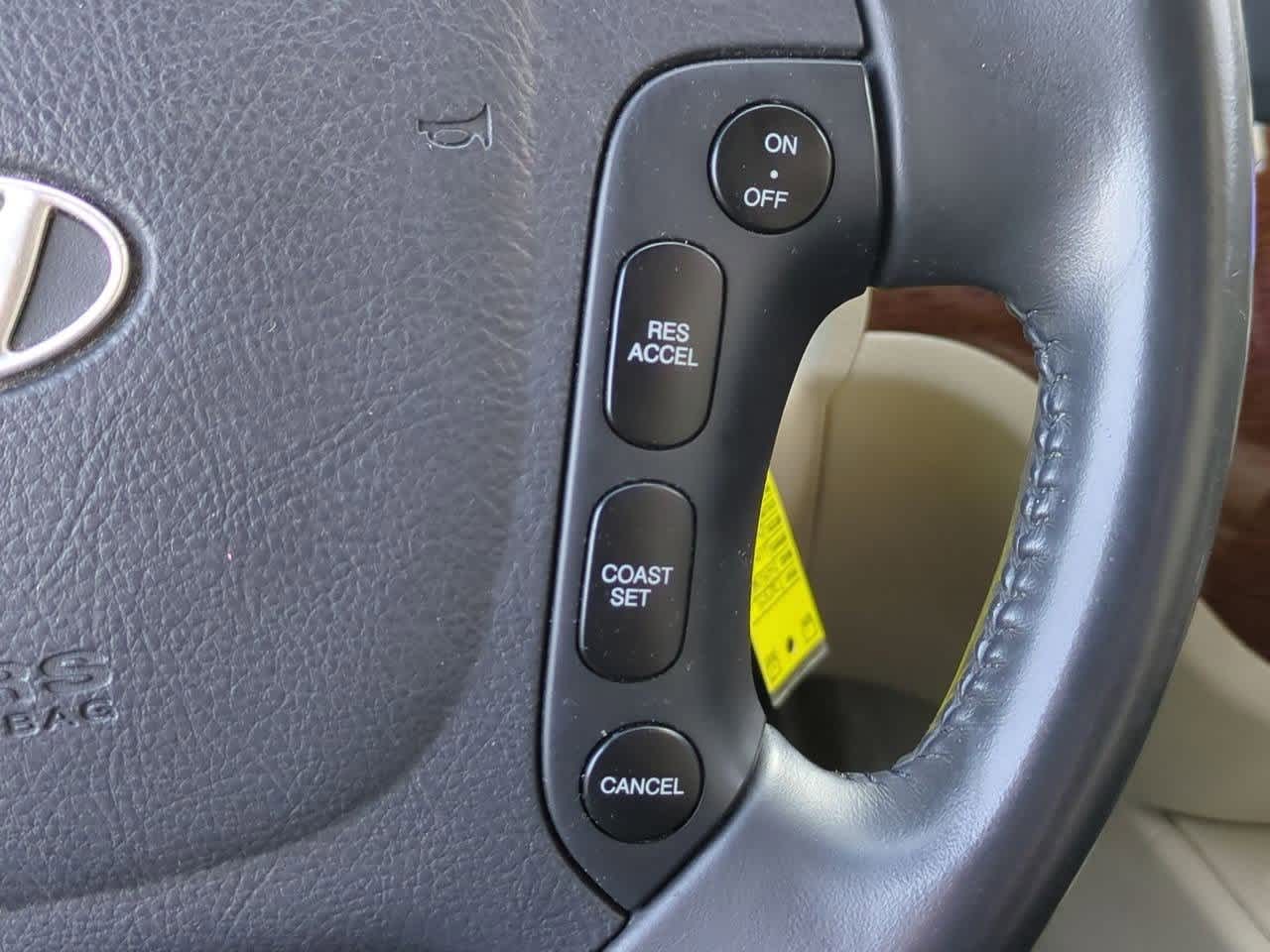 Thumbnail: 2009 Hyundai Santa Fe - 24