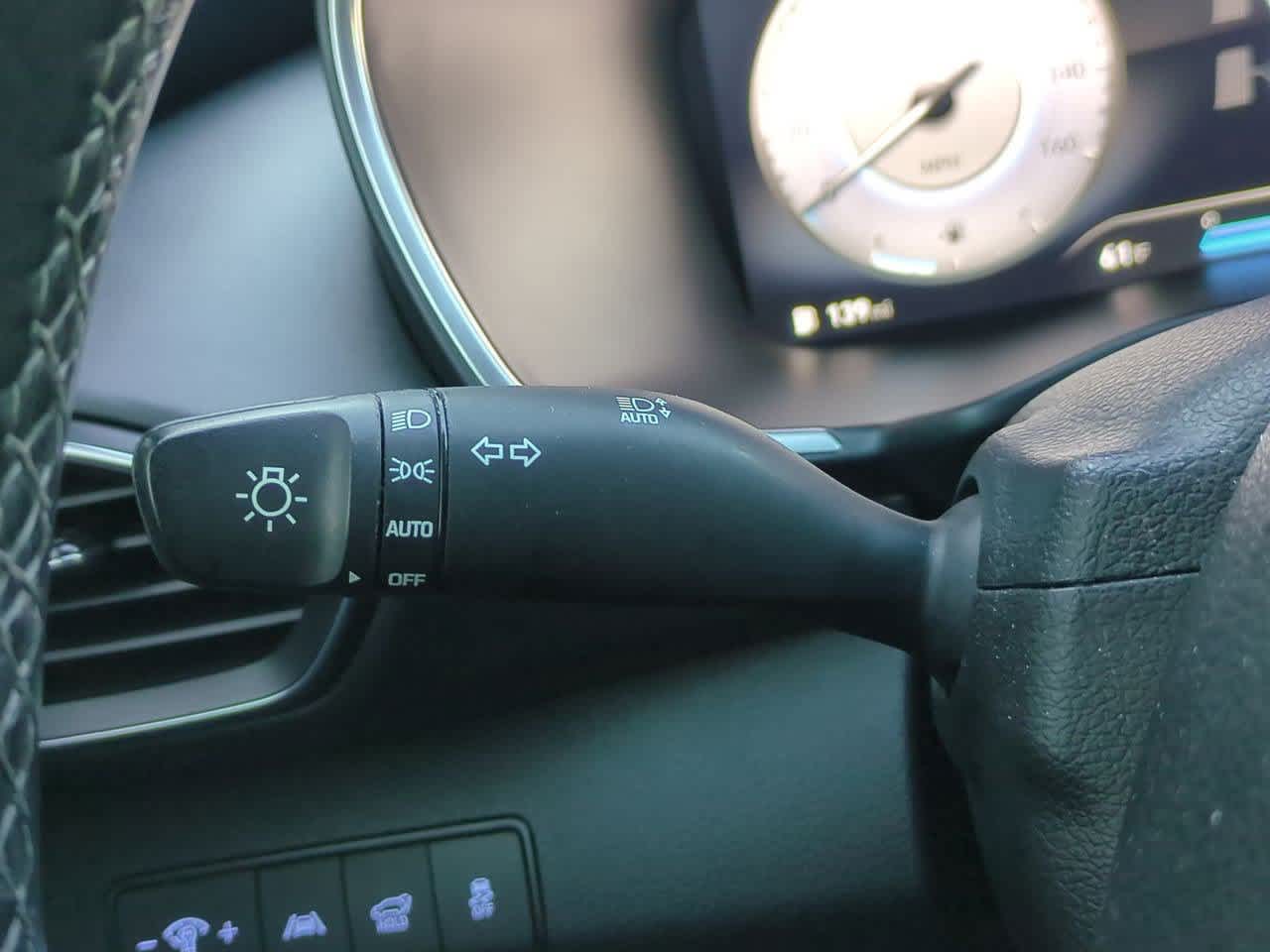 Thumbnail: 2022 Hyundai Santa Fe - 25