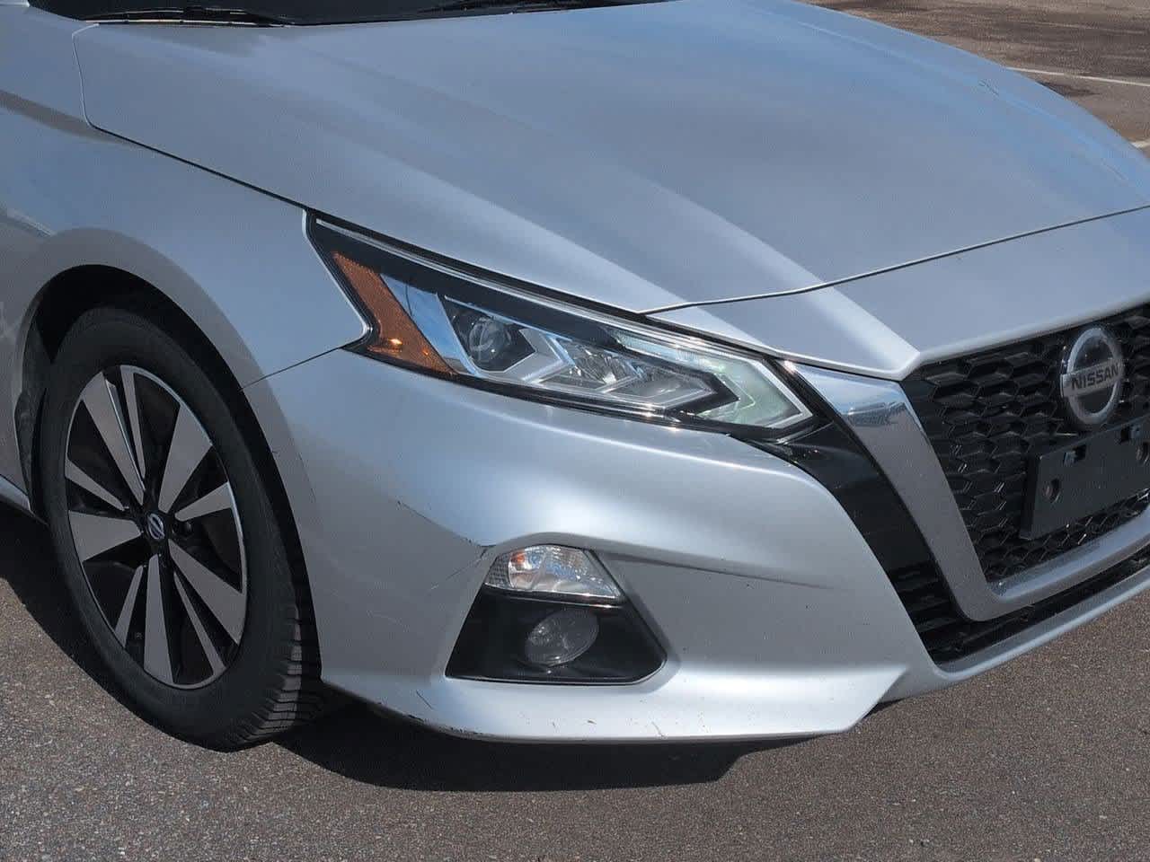 Thumbnail: 2019 Nissan Altima - 10