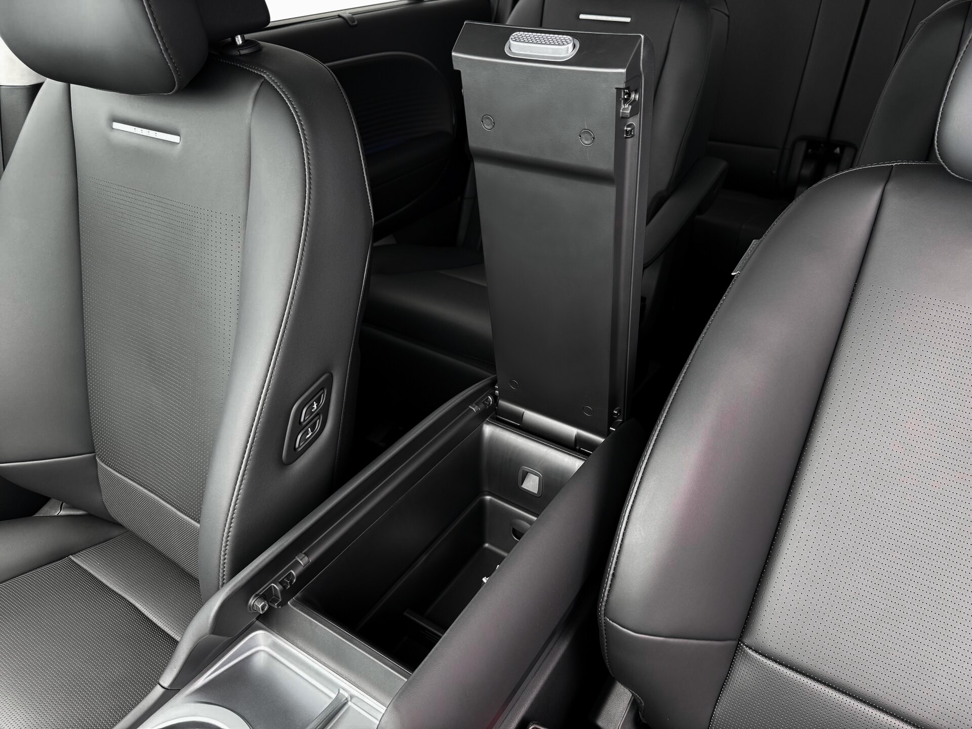 Thumbnail: 2026 Hyundai Ioniq - 18