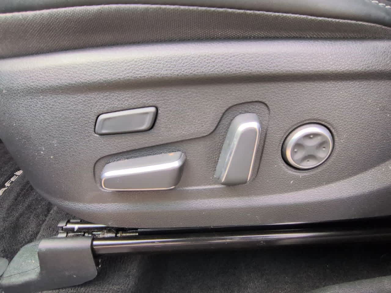 Thumbnail: 2023 Hyundai Santa Fe - 17