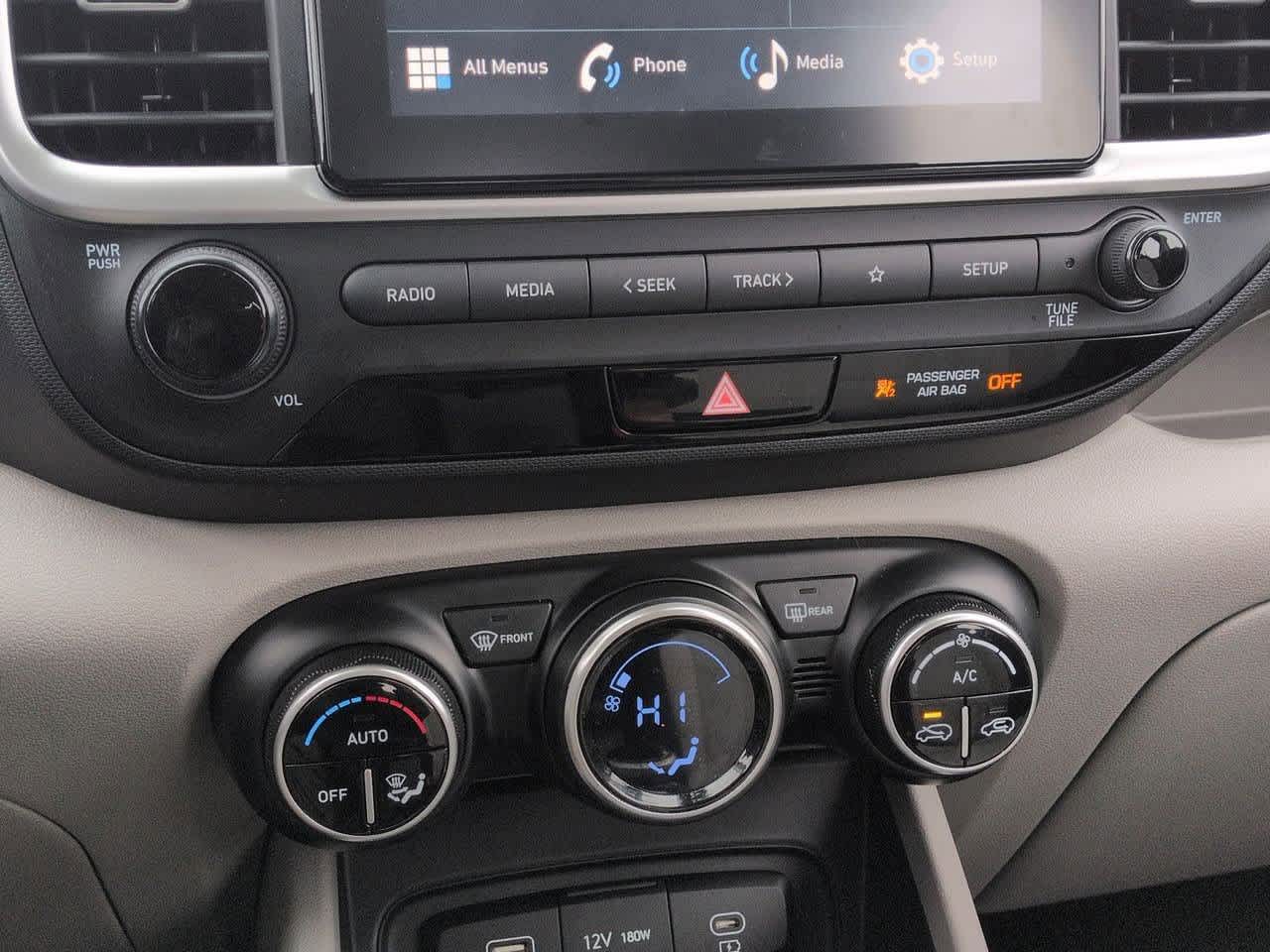 Thumbnail: 2023 Hyundai Venue - 28