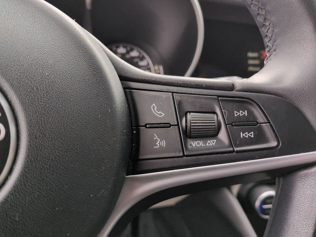 Thumbnail: 2019 Alfa Romeo Giulia - 23