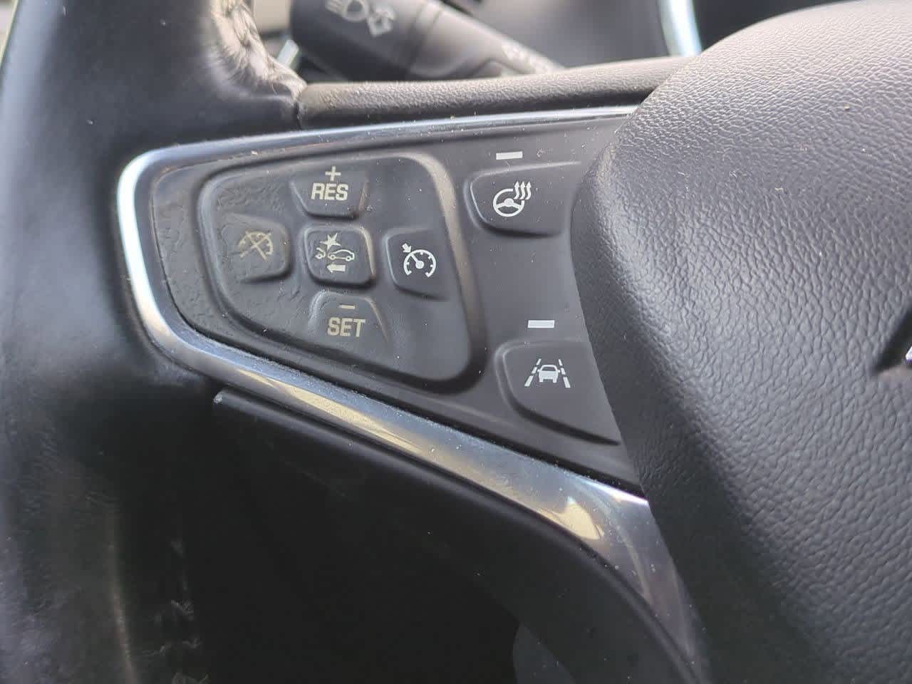 Thumbnail: 2017 Chevrolet Volt - 21