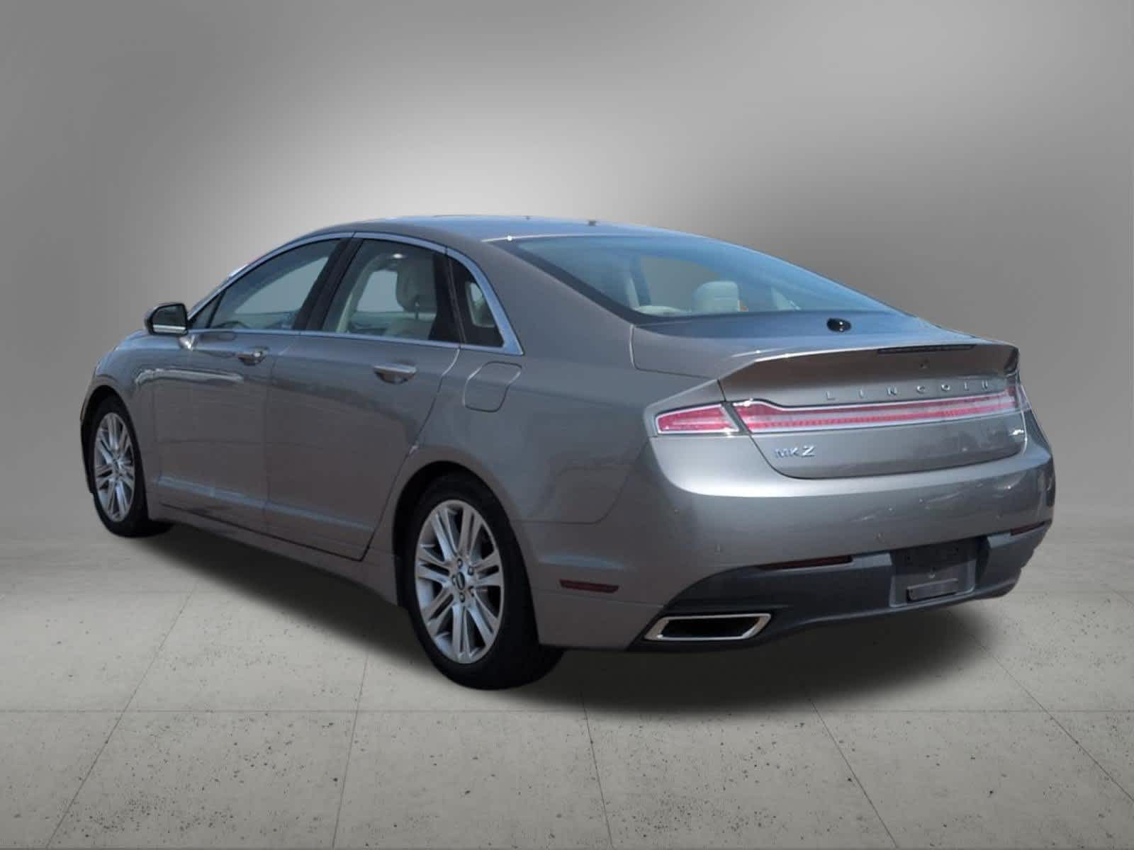 Thumbnail: 2015 Lincoln MKZ - 4
