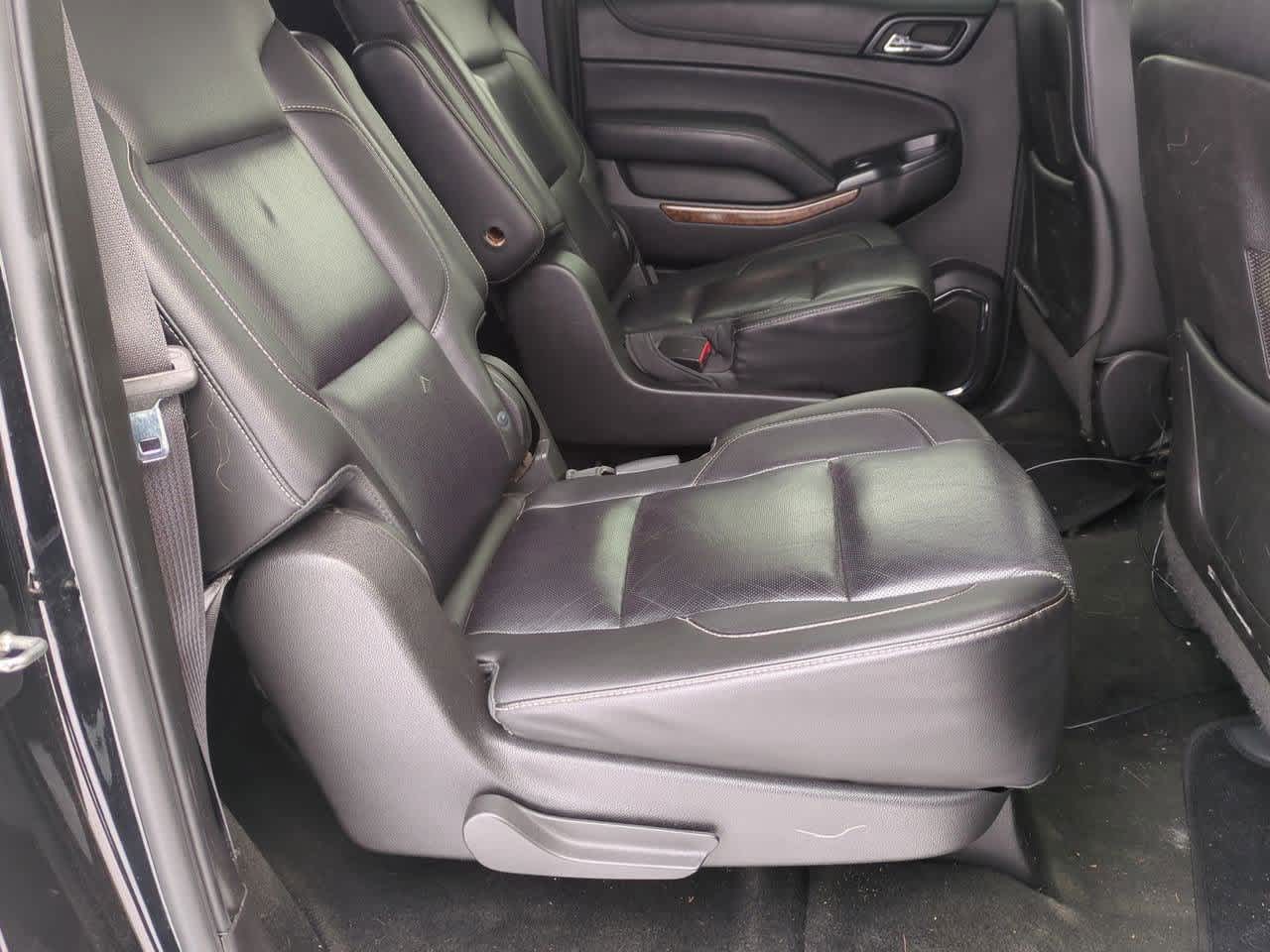 Thumbnail: 2015 Chevrolet Suburban - 20