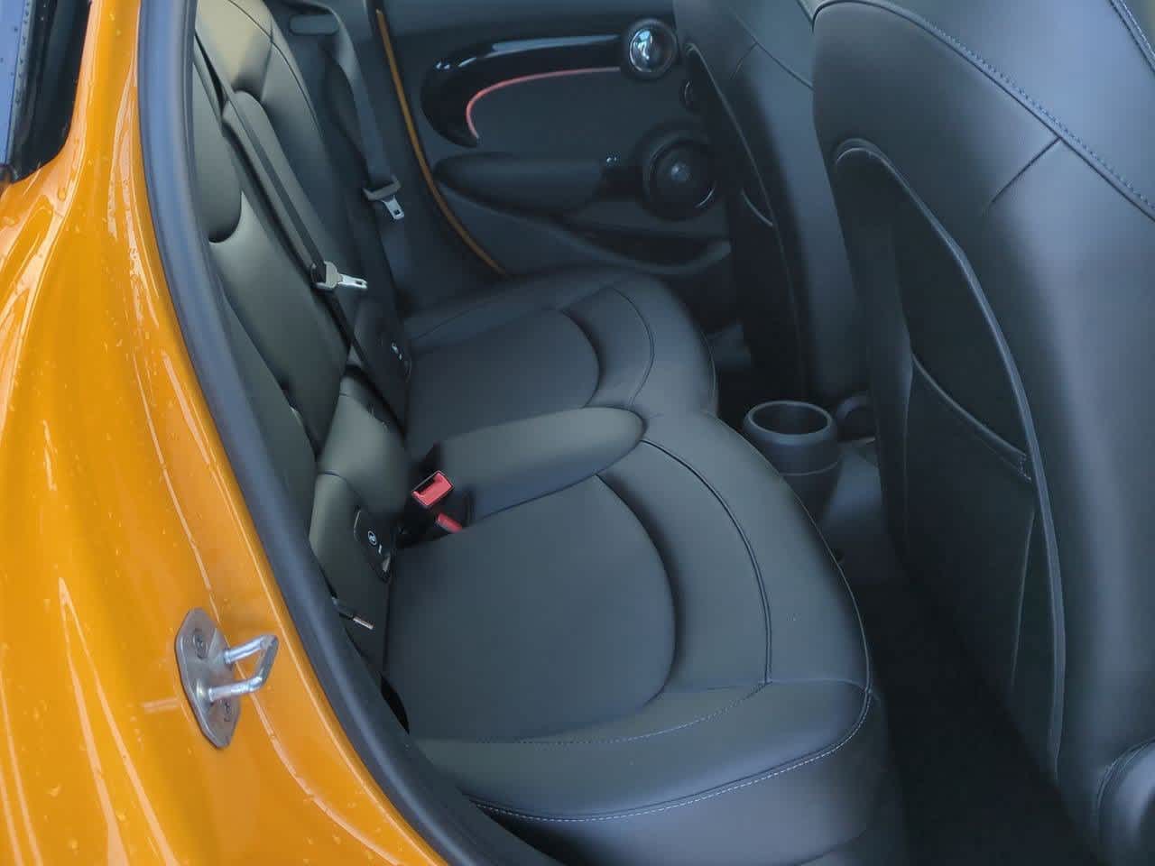 Thumbnail: 2017 MINI Cooper Hardtop - 20