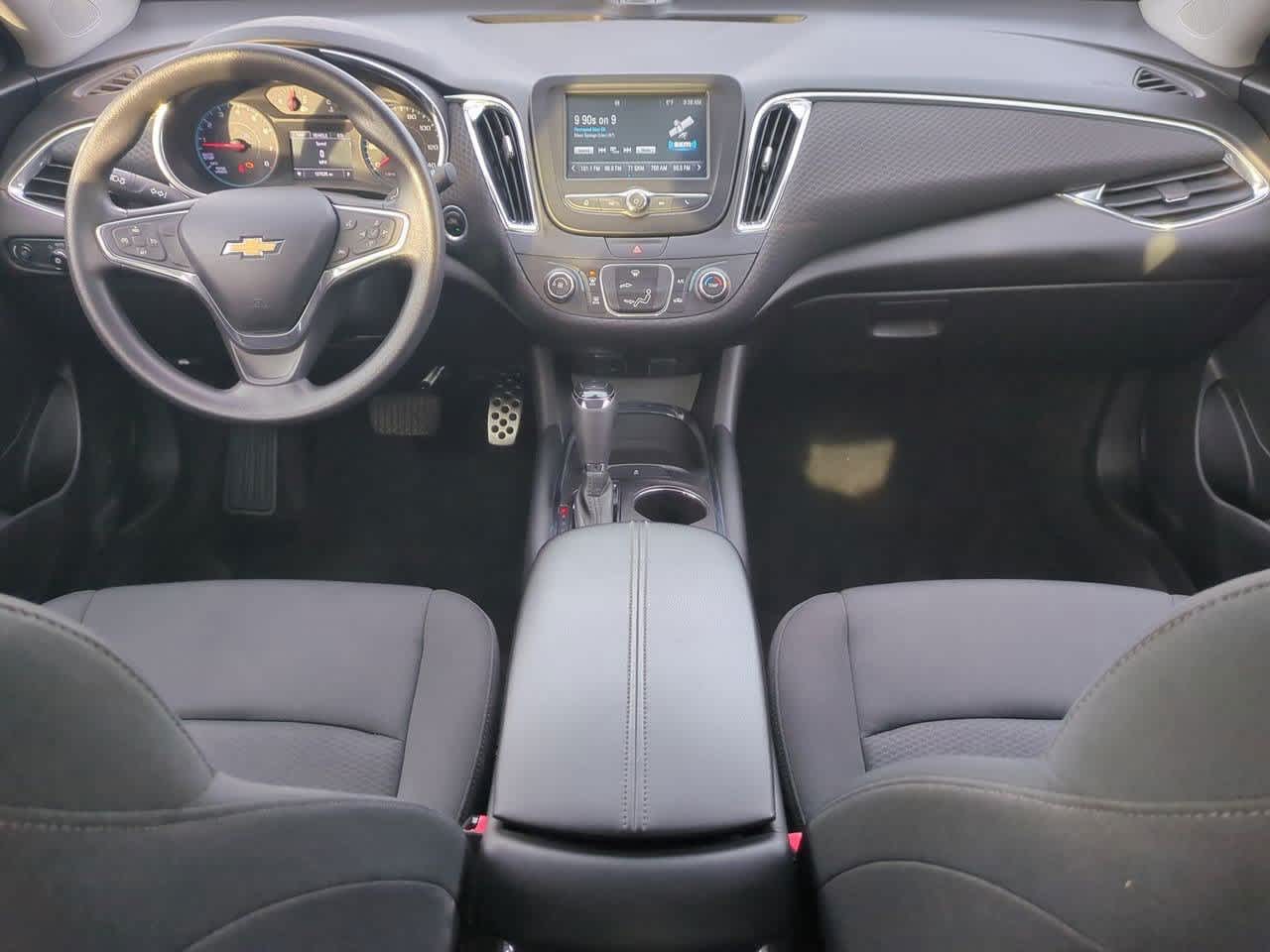 Thumbnail: 2016 Chevrolet Malibu - 14