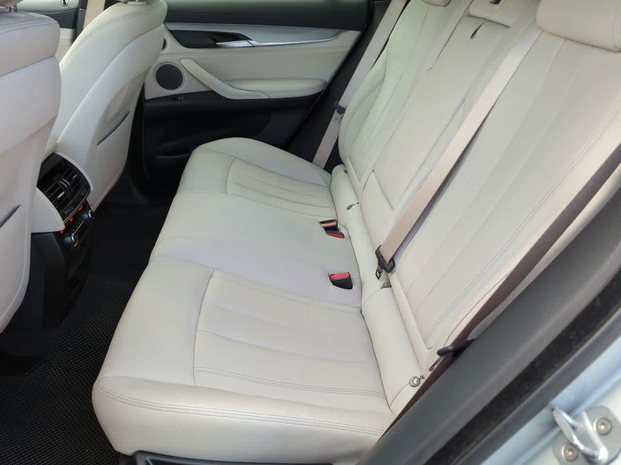 Thumbnail: 2019 BMW X6 - 19