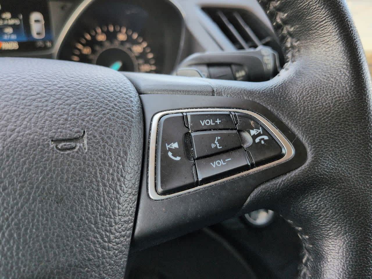 Thumbnail: 2017 Ford Escape - 24