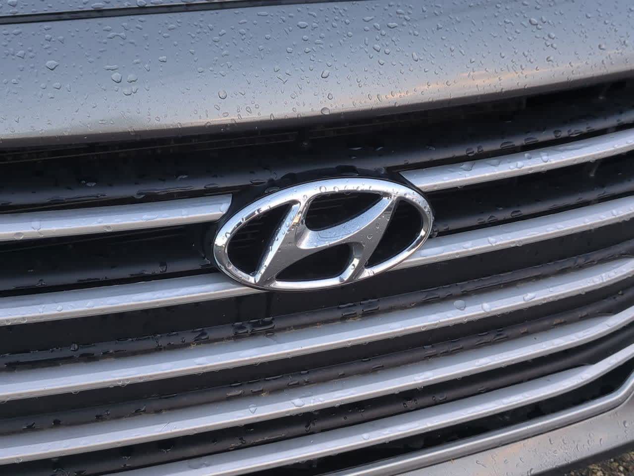 Thumbnail: 2018 Hyundai Elantra - 10