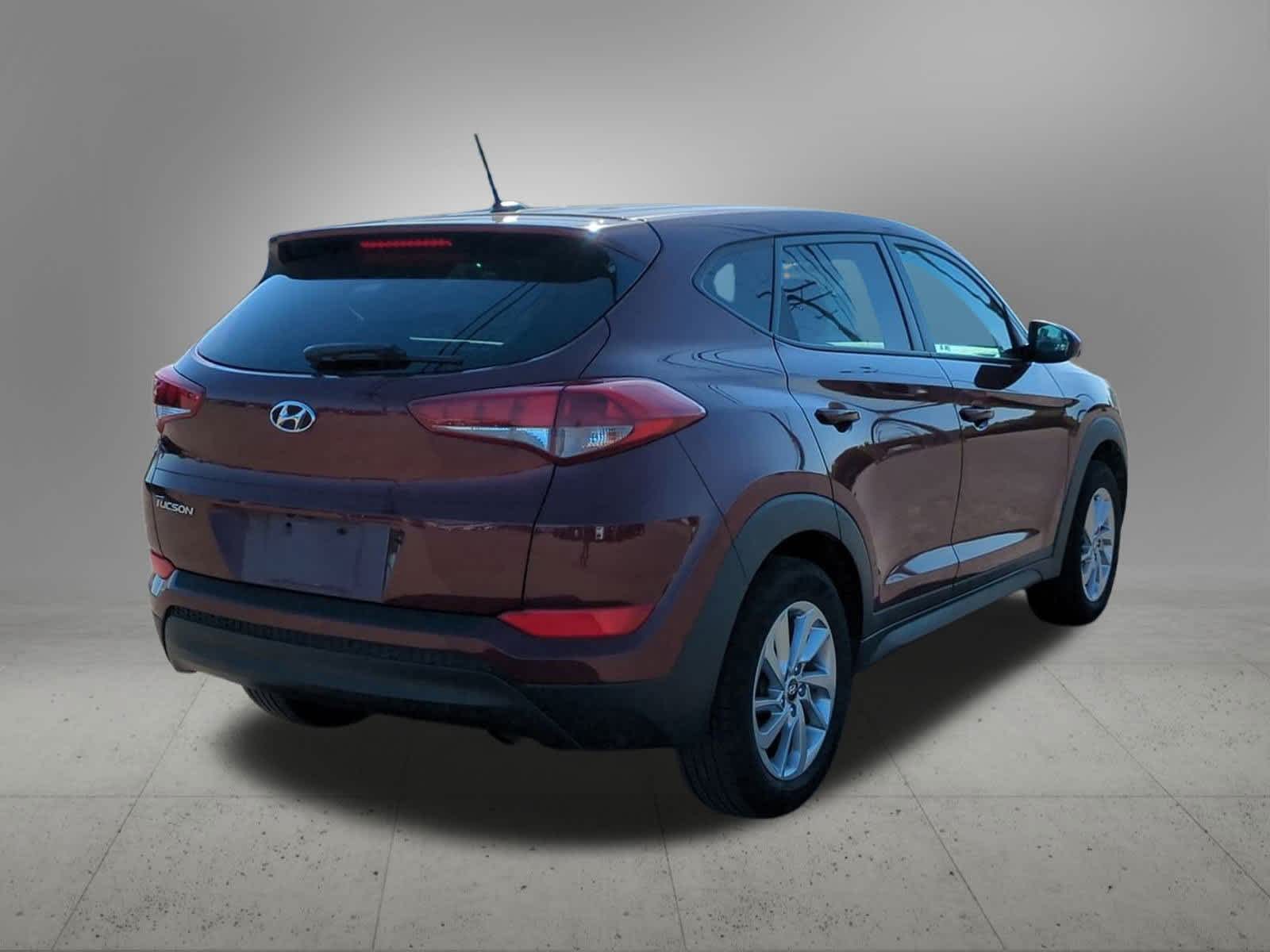 Thumbnail: 2016 Hyundai Tucson - 6