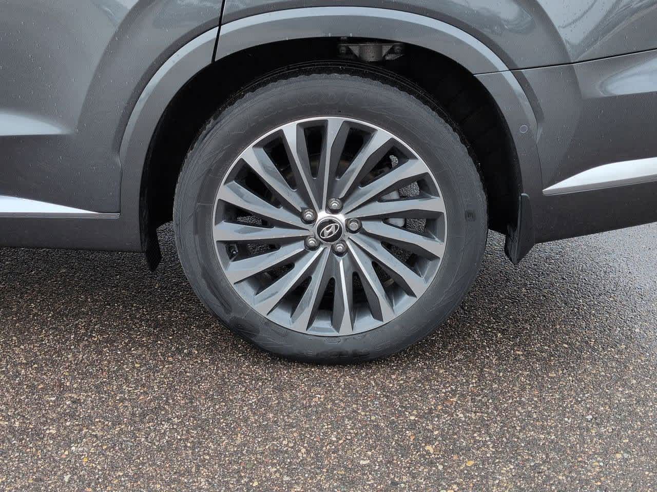 Thumbnail: 2023 Hyundai Palisade - 13