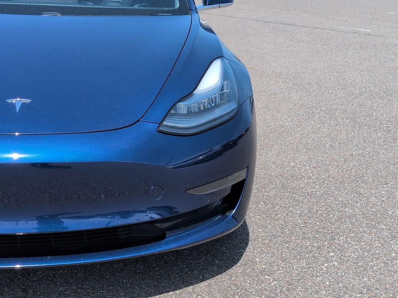 Thumbnail: 2018 Tesla Model 3 - 10