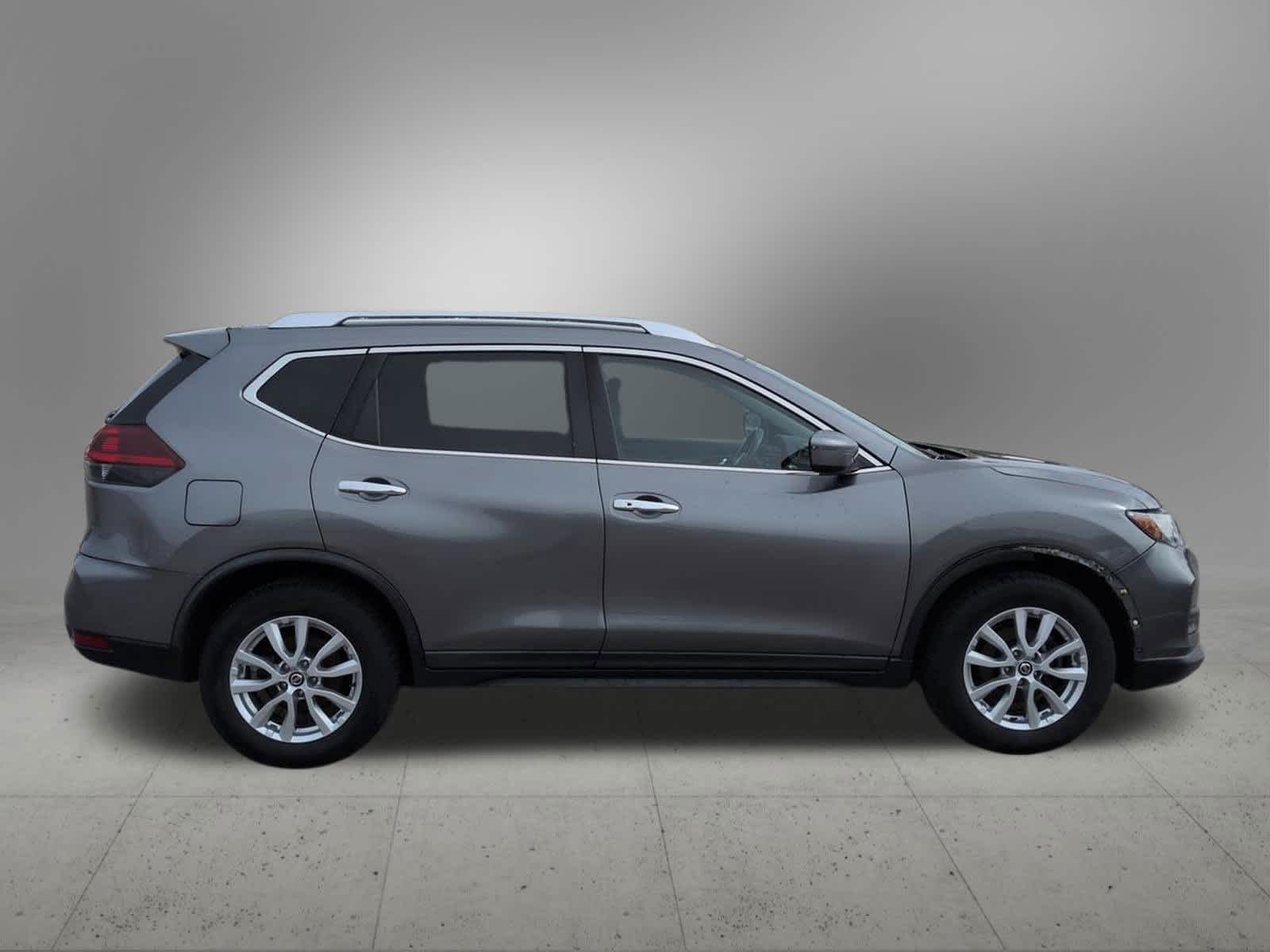 Thumbnail: 2018 Nissan Rogue - 3
