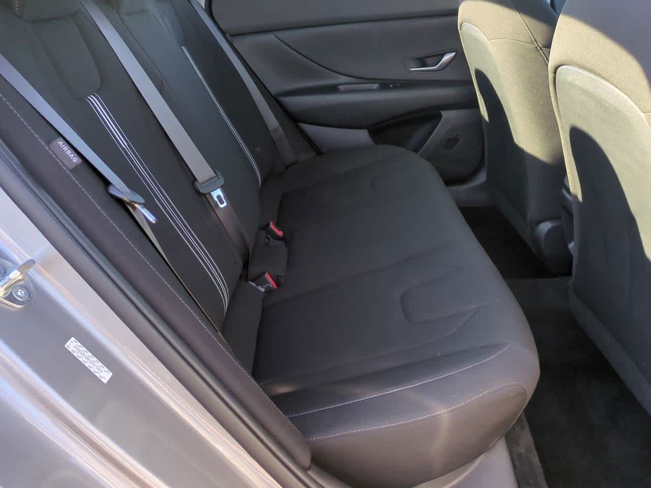 Thumbnail: 2024 Hyundai Elantra - 18