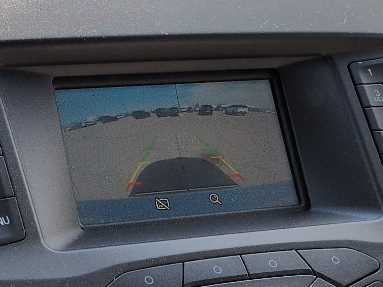 Thumbnail: 2015 Ford Edge - 21