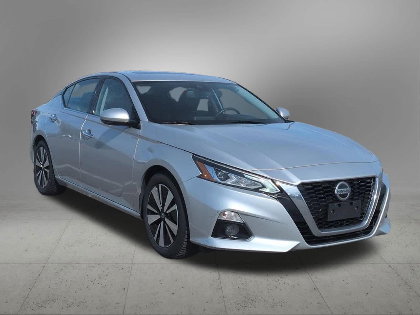 Thumbnail: 2019 Nissan Altima - 8