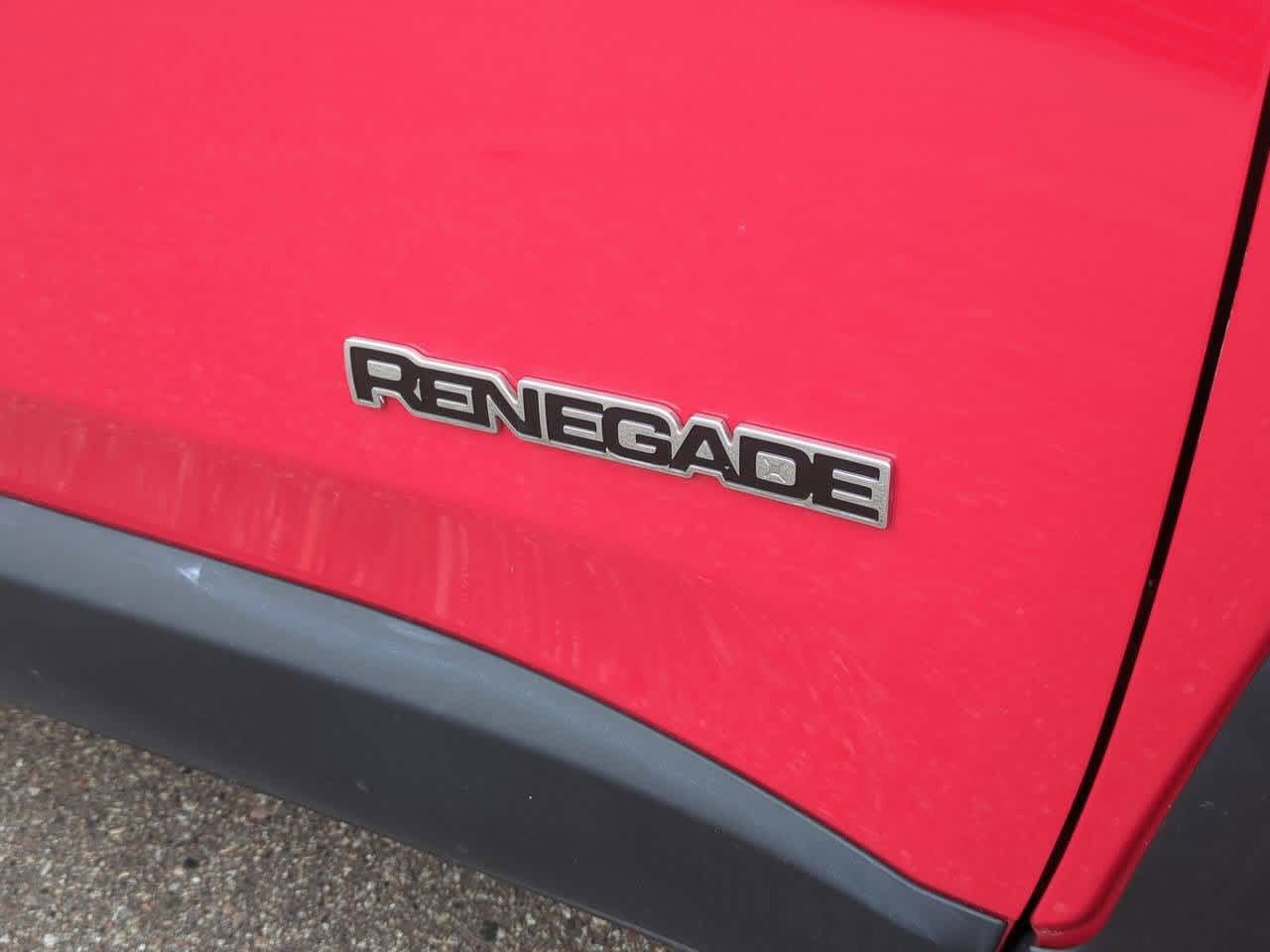 Thumbnail: 2019 Jeep Renegade - 13