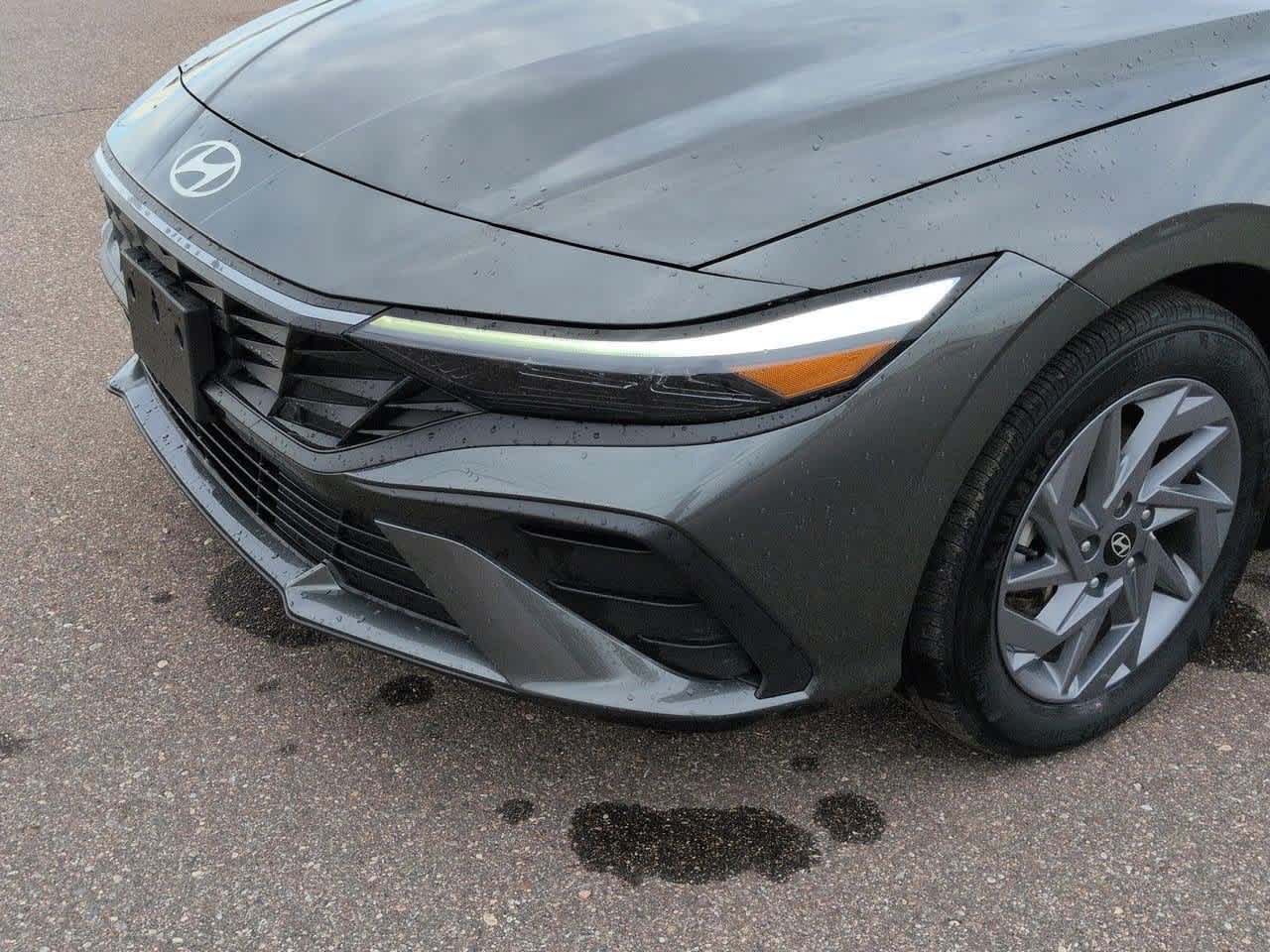 Thumbnail: 2024 Hyundai Elantra - 10