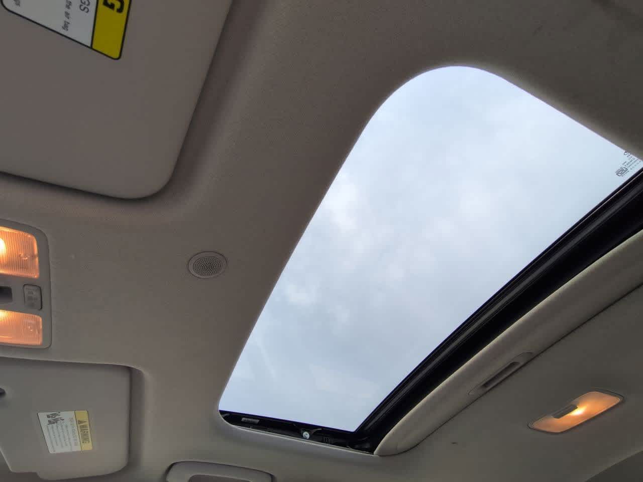 Thumbnail: 2023 Hyundai Venue - 19