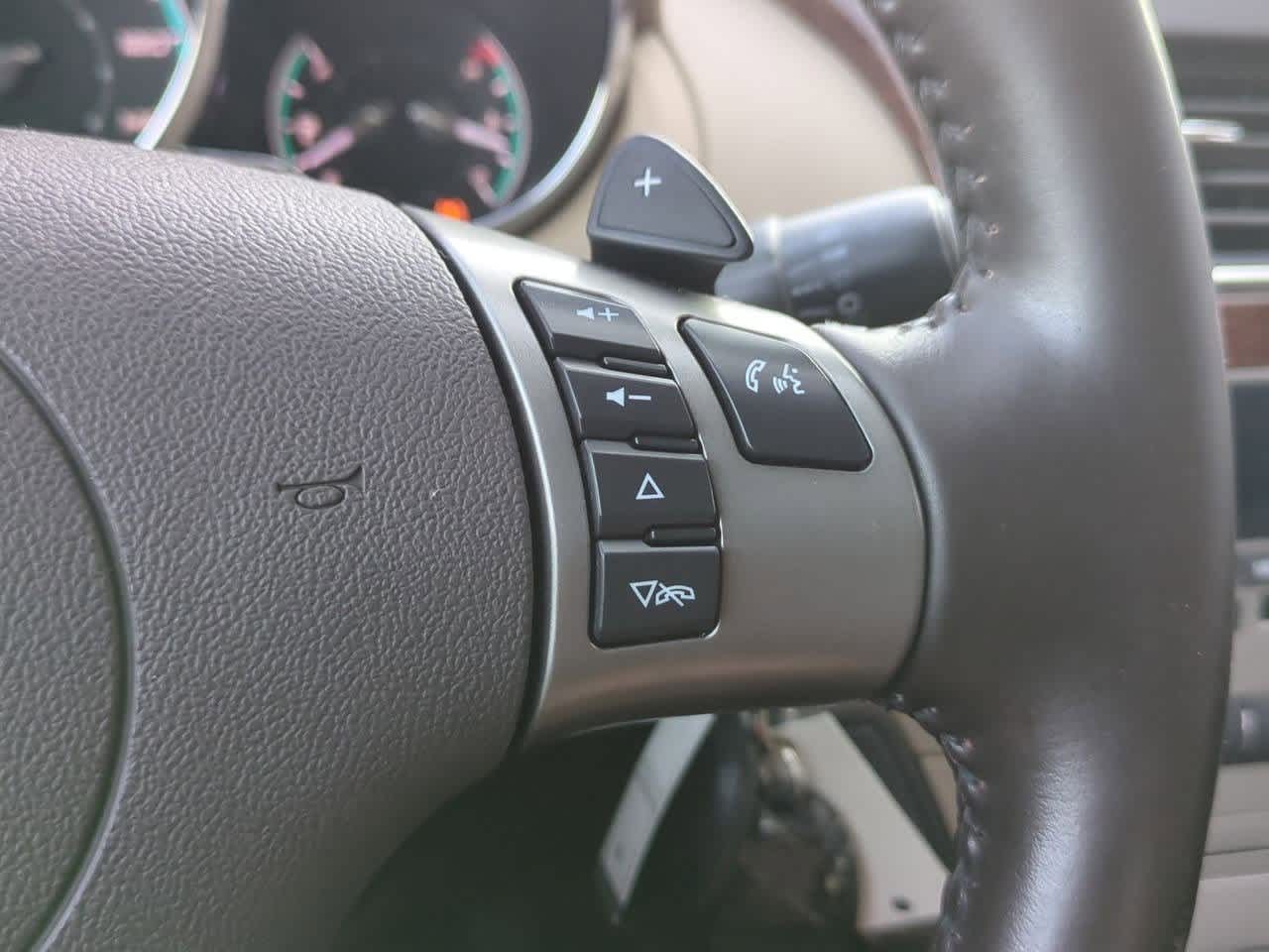 Thumbnail: 2010 Chevrolet Malibu - 25