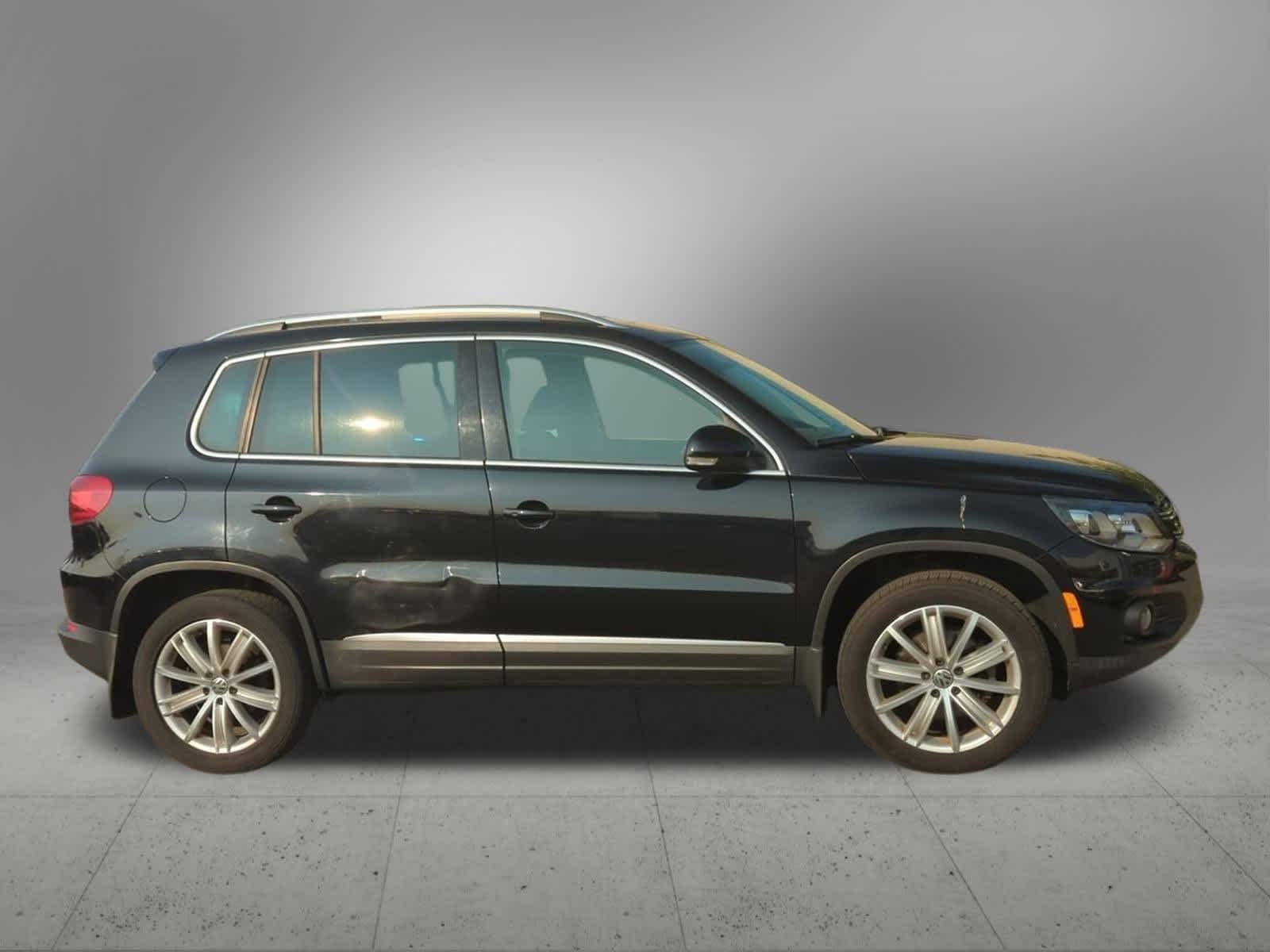Thumbnail: 2016 Volkswagen Tiguan - 7