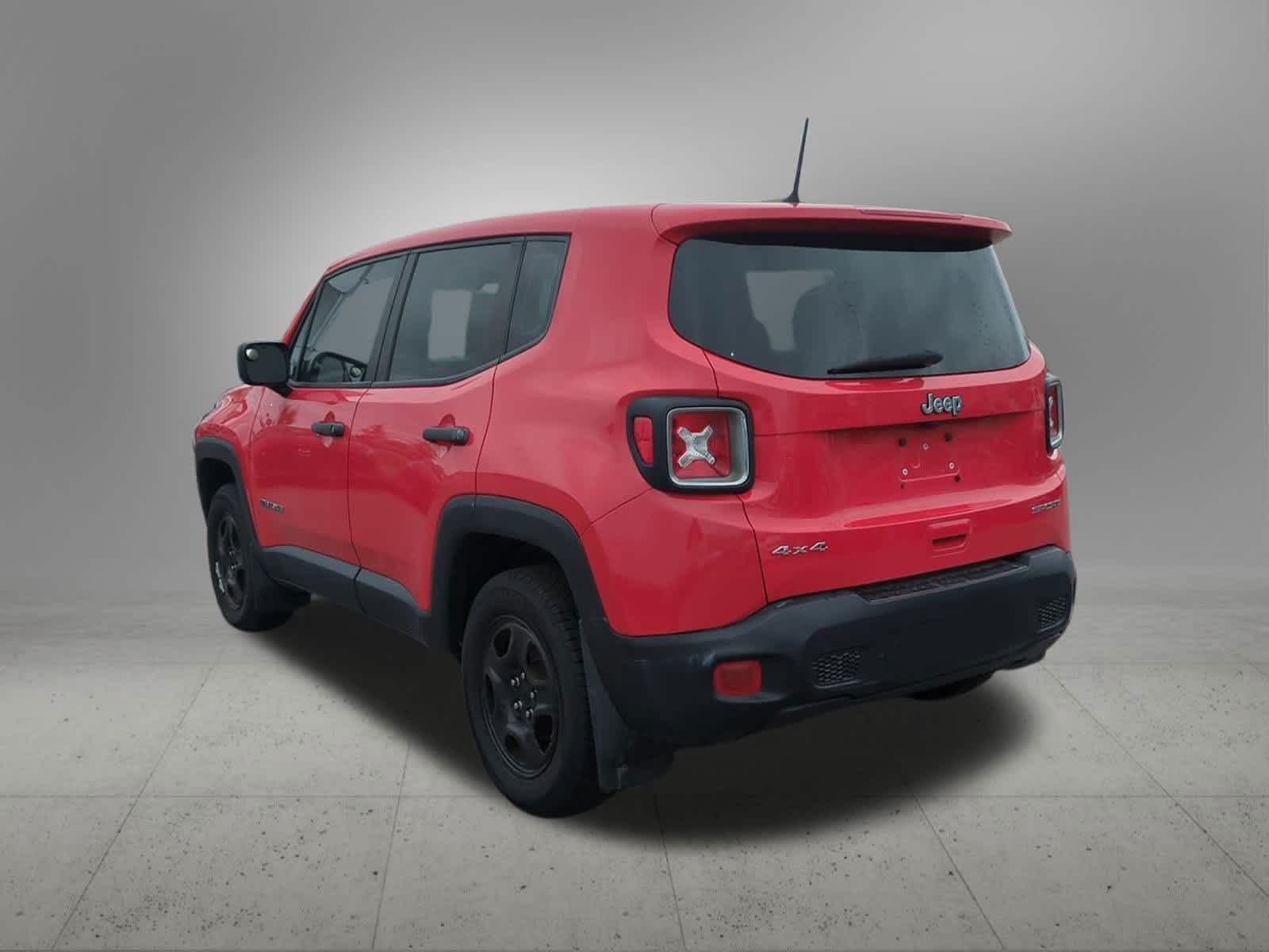 Thumbnail: 2019 Jeep Renegade - 4