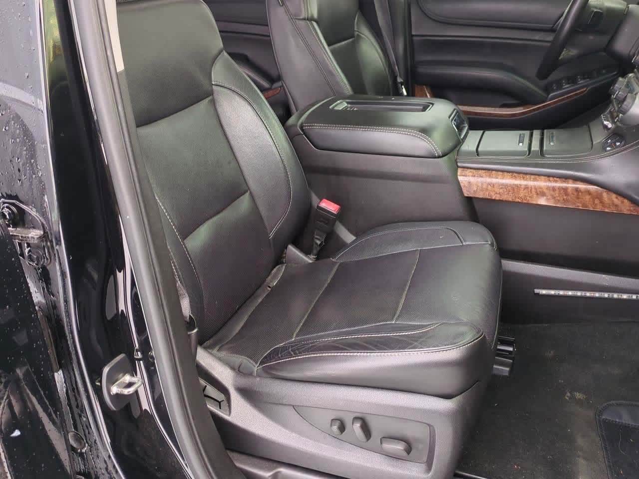 Thumbnail: 2015 Chevrolet Suburban - 23