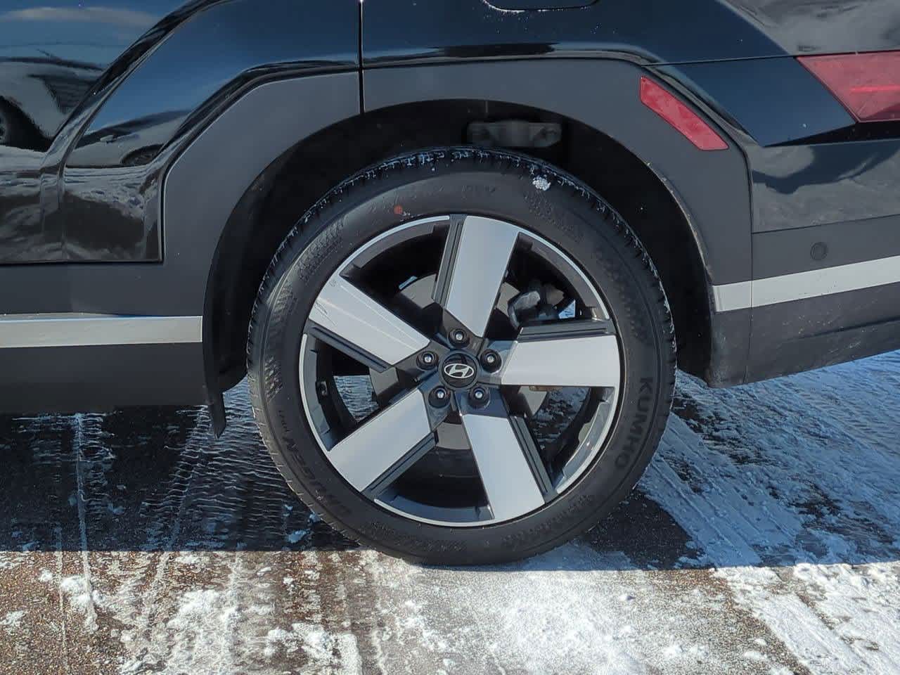 Thumbnail: 2025 Hyundai Santa Fe - 9