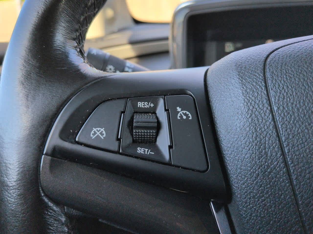Thumbnail: 2014 Chevrolet Volt - 23