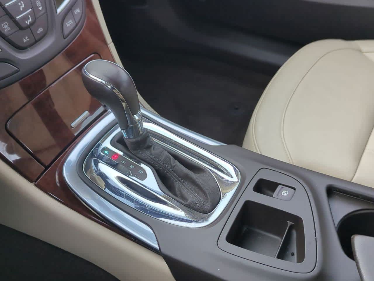 Thumbnail: 2017 Buick Regal - 33