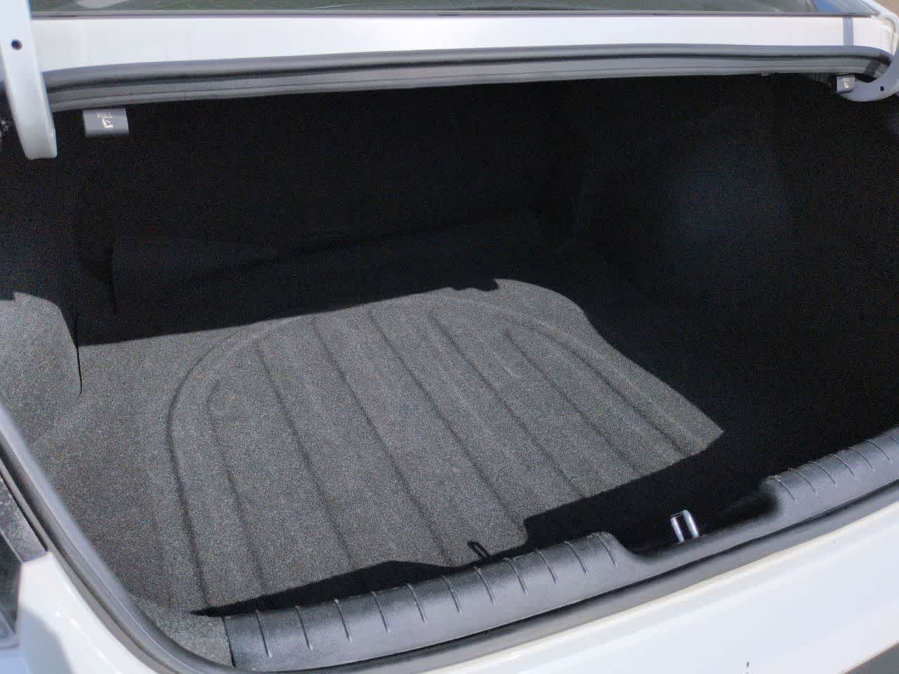 Thumbnail: 2024 Hyundai Elantra - 33