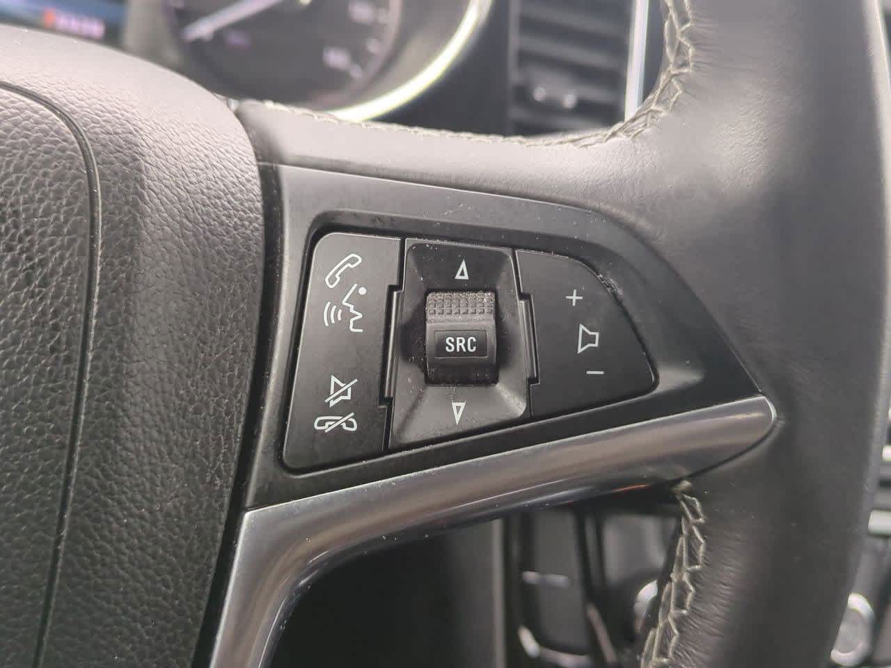 Thumbnail: 2020 Buick Encore - 23