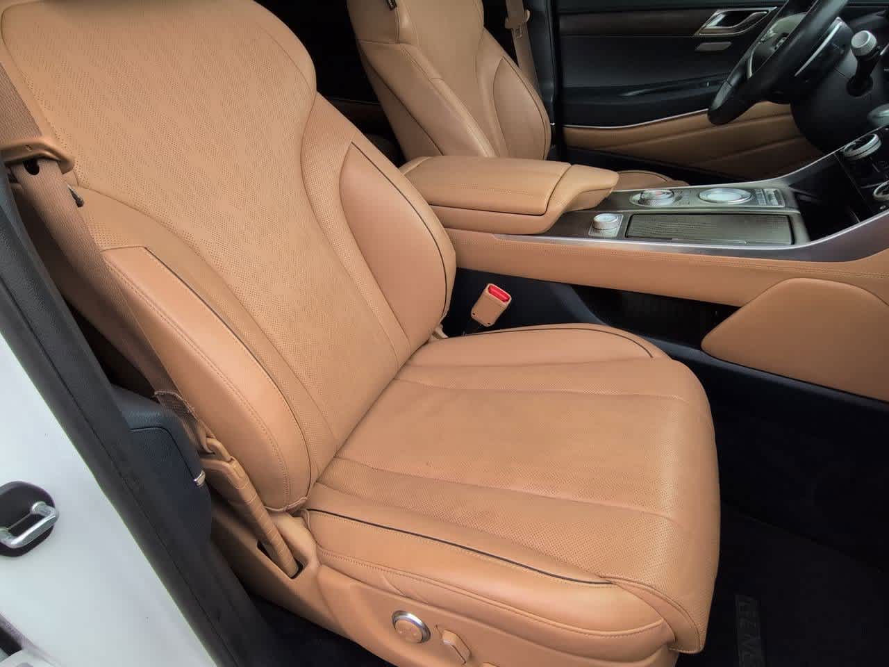 Thumbnail: 2022 Genesis GV80 - 22