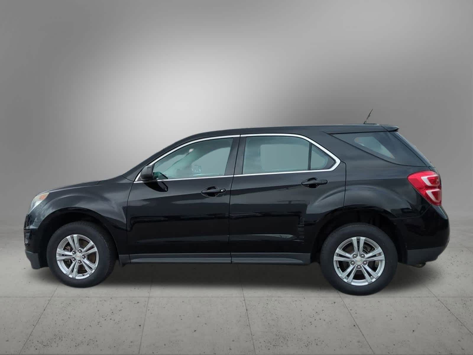 Thumbnail: 2016 Chevrolet Equinox - 3
