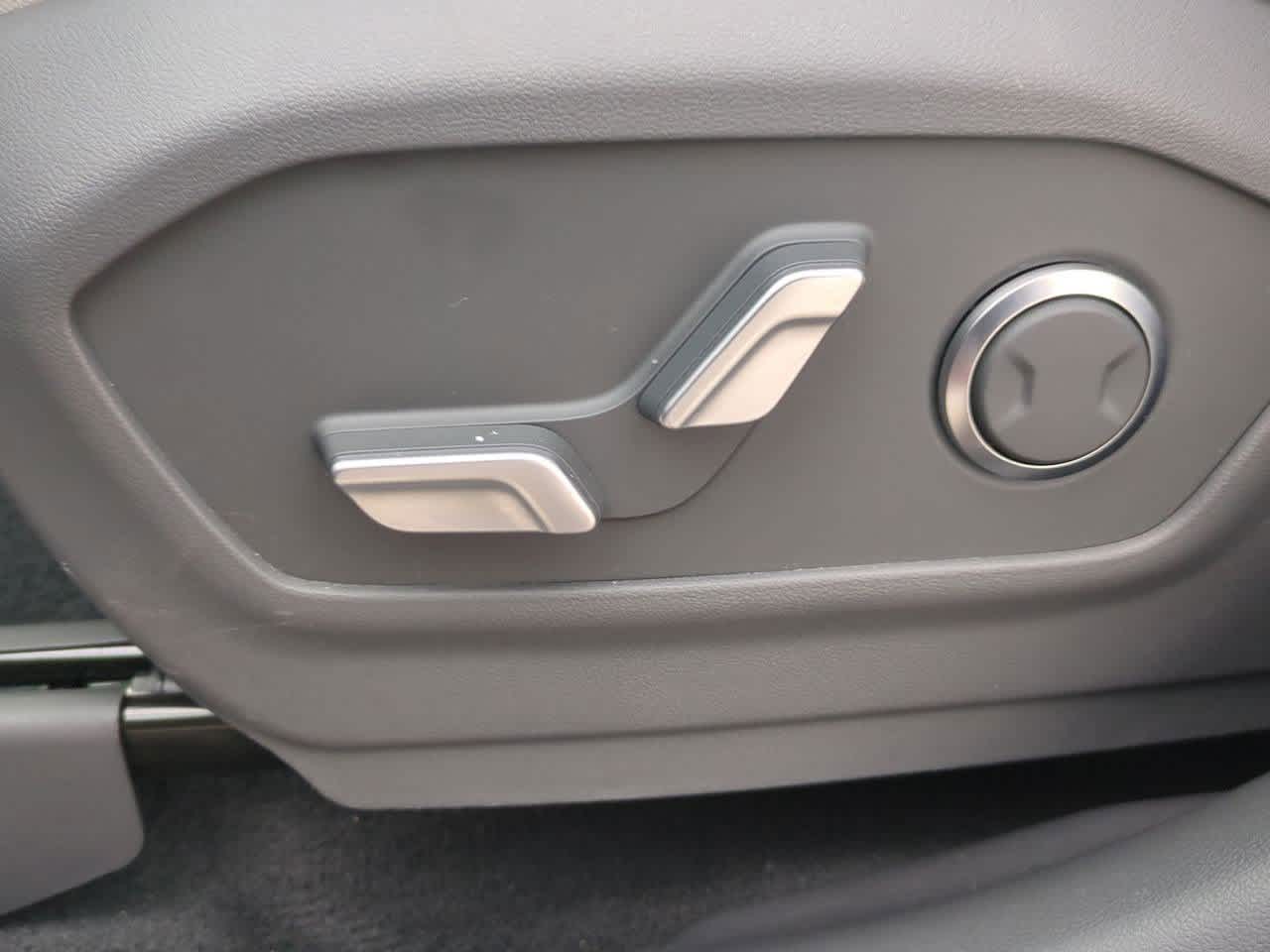 Thumbnail: 2025 Hyundai Santa Fe - 16