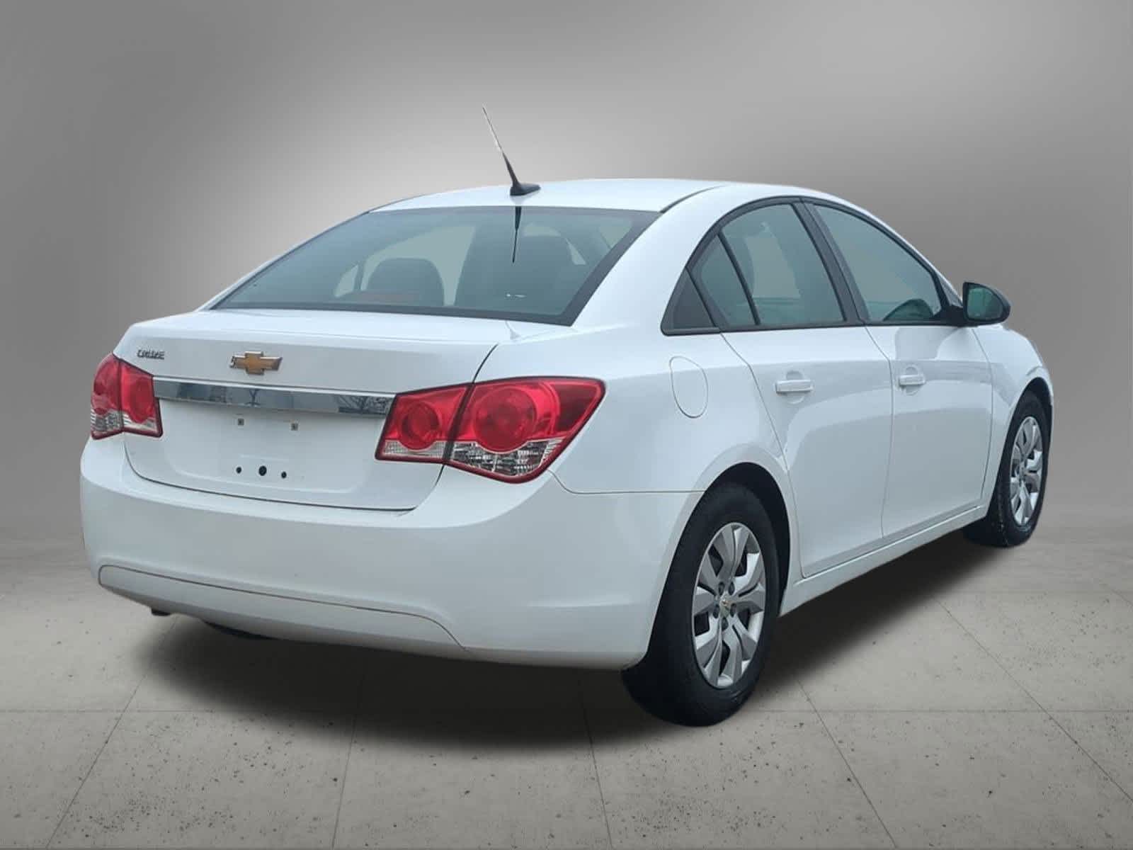 Thumbnail: 2013 Chevrolet Cruze - 6