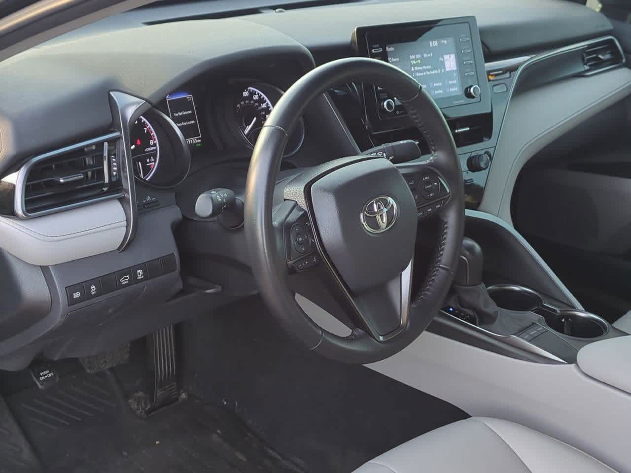 2024 Toyota Camry SE photo 2