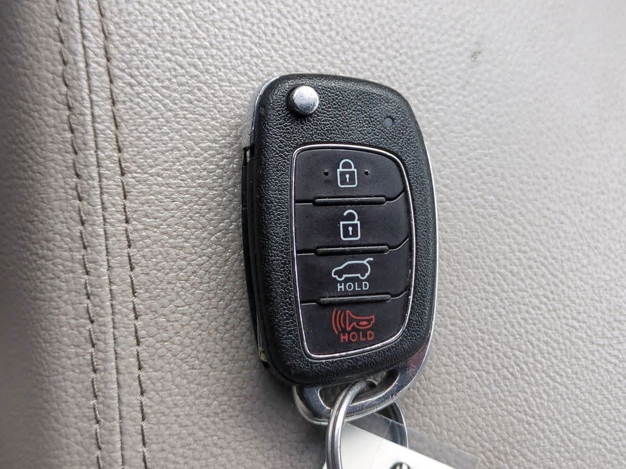 Thumbnail: 2016 Hyundai Tucson - 32