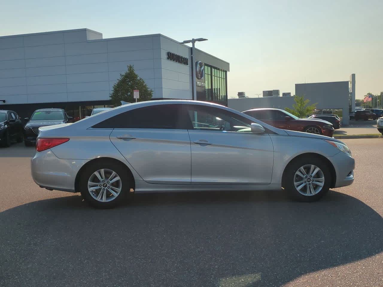 Thumbnail: 2011 Hyundai Sonata - 7