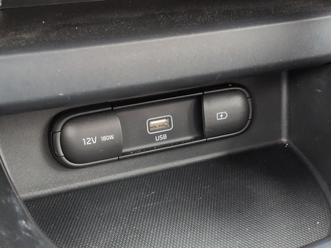 Thumbnail: 2023 Kia Seltos - 29