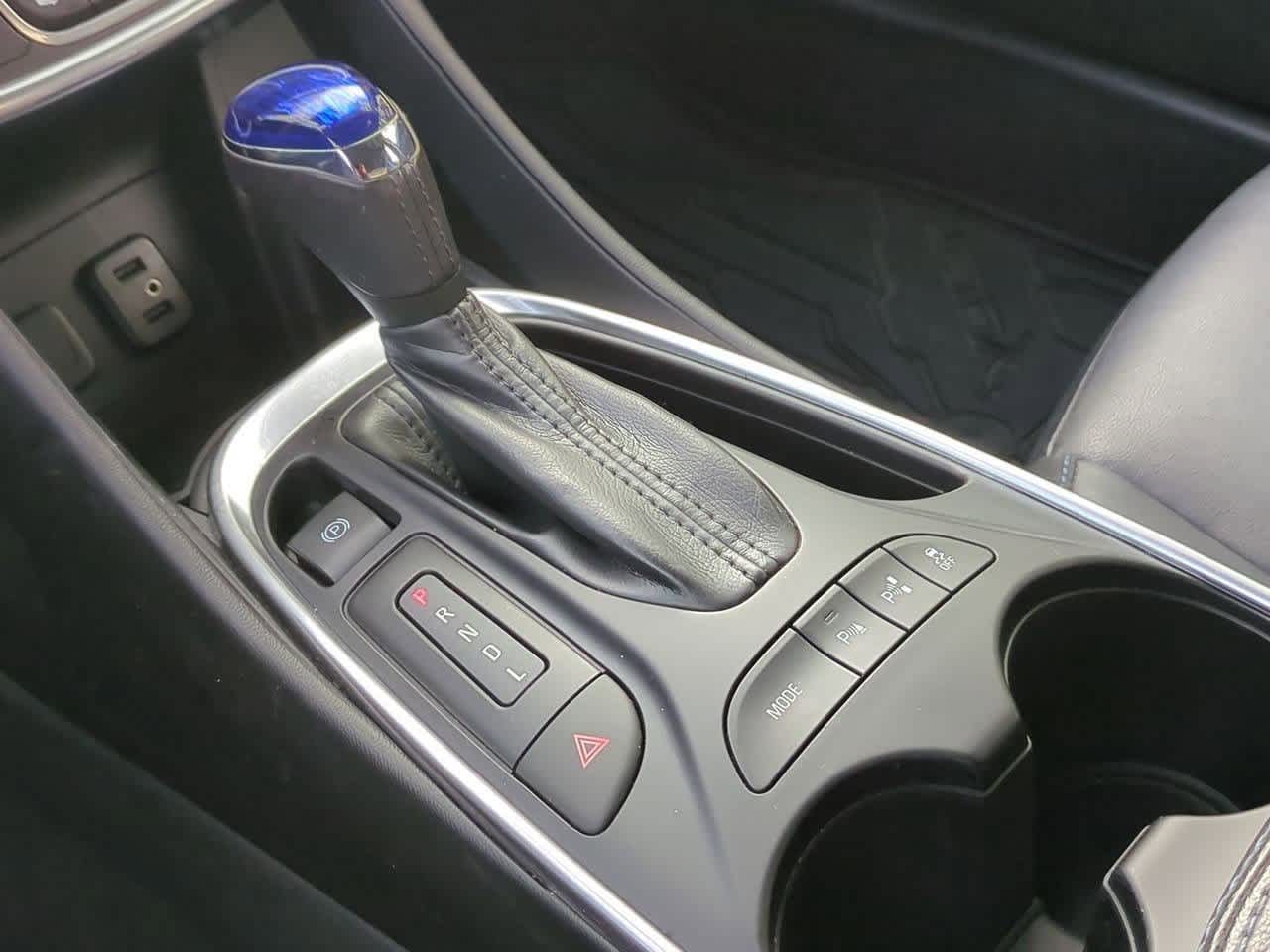 Thumbnail: 2017 Chevrolet Volt - 29