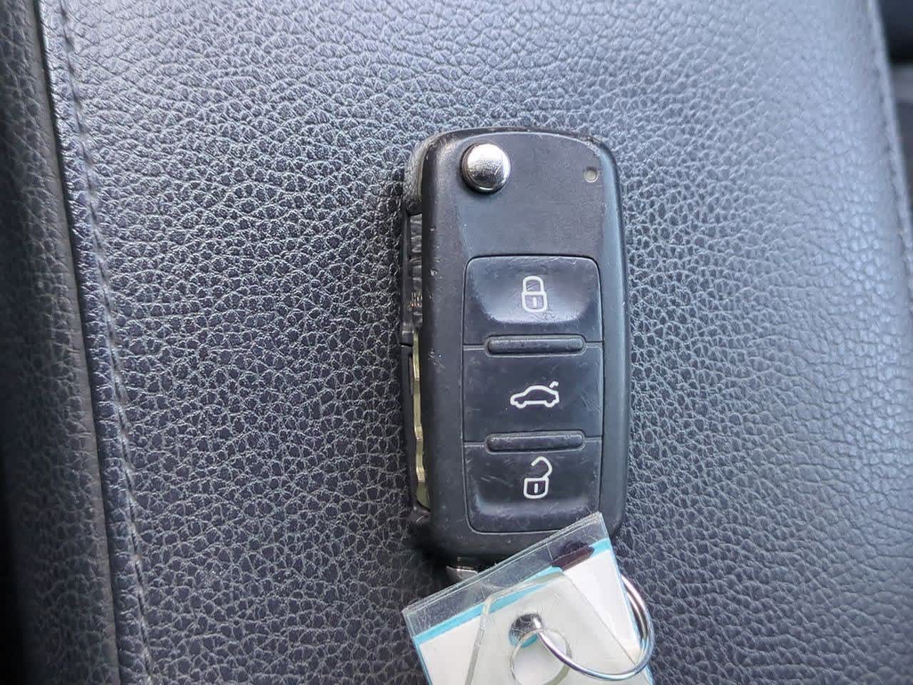 Thumbnail: 2015 Volkswagen Jetta - 35