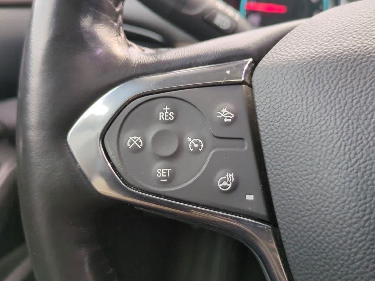 Thumbnail: 2019 Chevrolet Traverse - 24